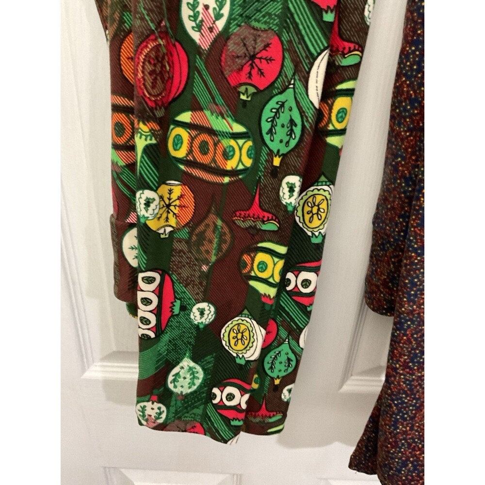 LuLaRoe Christmas Leggings Size: One Size And A Bonus Pair